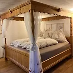 Umundumhutte Holiday home